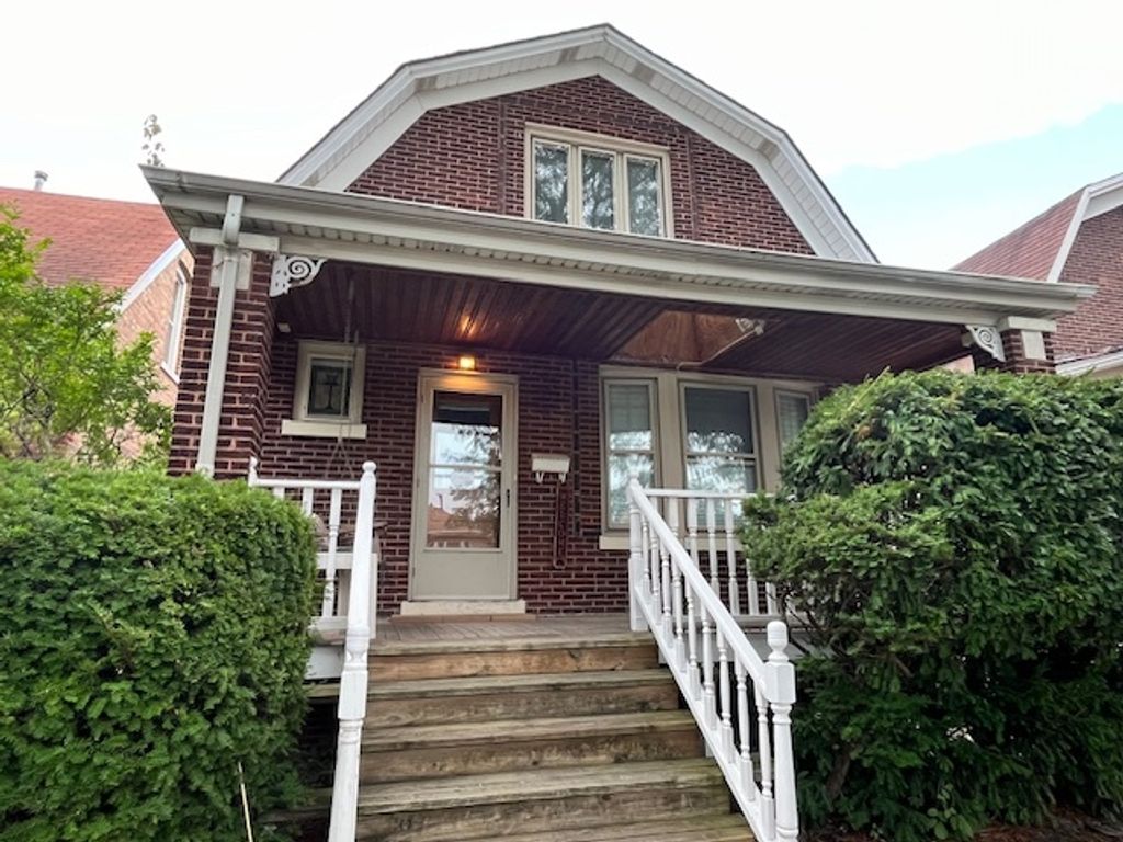 6135 S Massasoit Avenue S, Chicago, IL 60638