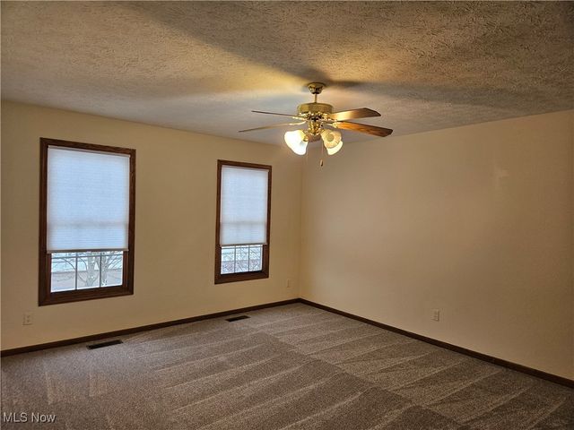 496 Helena Drive, Tallmadge, OH 44278