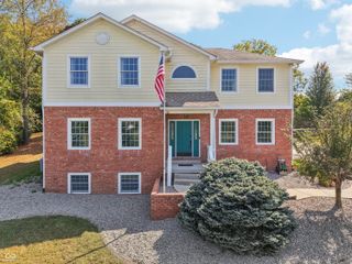 285 N Milford Drive, Franklin, IN 46131