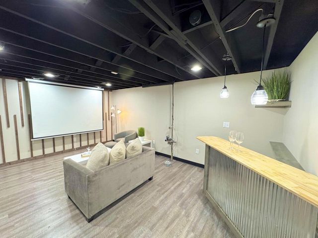 5239 N 63rd STREET, Milwaukee, WI 53218