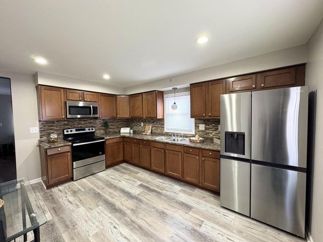 5239 N 63rd STREET, Milwaukee, WI 53218