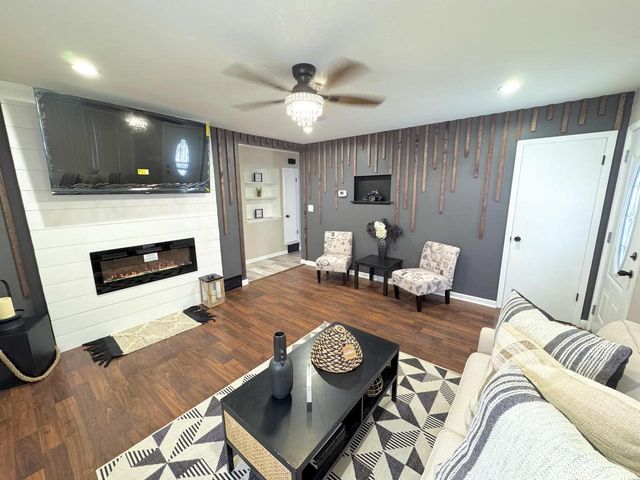 5239 N 63rd STREET, Milwaukee, WI 53218