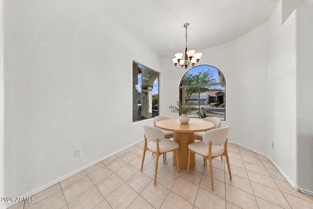 9823 E GREENWAY Street, Mesa, AZ 85207