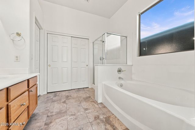 9823 E GREENWAY Street, Mesa, AZ 85207