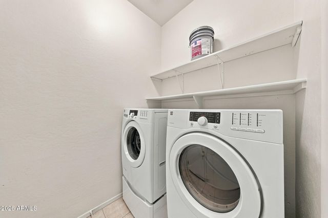 9823 E GREENWAY Street, Mesa, AZ 85207