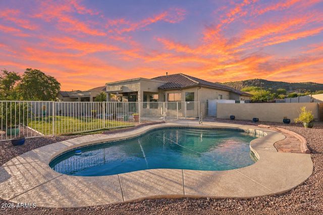 9823 E GREENWAY Street, Mesa, AZ 85207