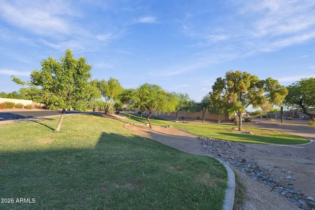 9823 E GREENWAY Street, Mesa, AZ 85207