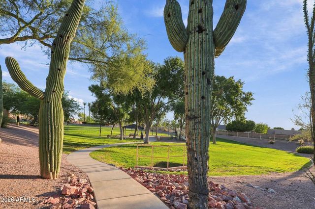 9823 E GREENWAY Street, Mesa, AZ 85207