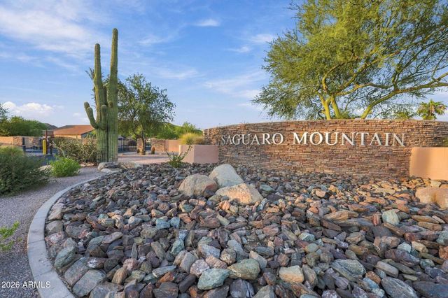 9823 E GREENWAY Street, Mesa, AZ 85207