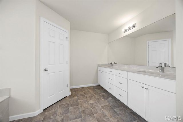 1024 Miremont Drive, St Louis, MO 63011