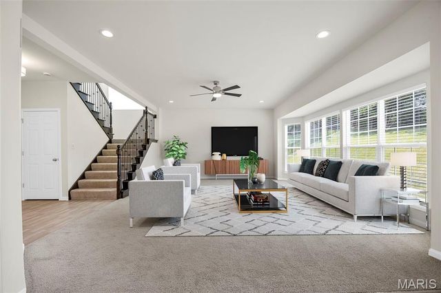 1024 Miremont Drive, St Louis, MO 63011