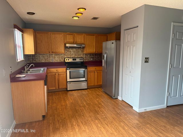 1114 SCHEIDEL Court, Atlantic Beach, FL 32233