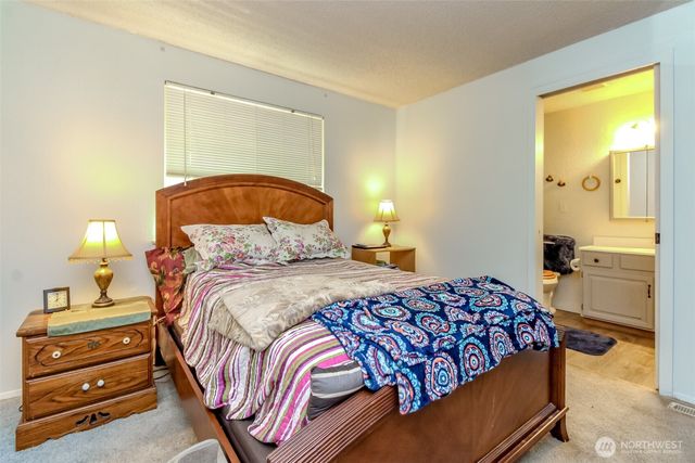 15213 12th Avenue E, Tacoma, WA 98445