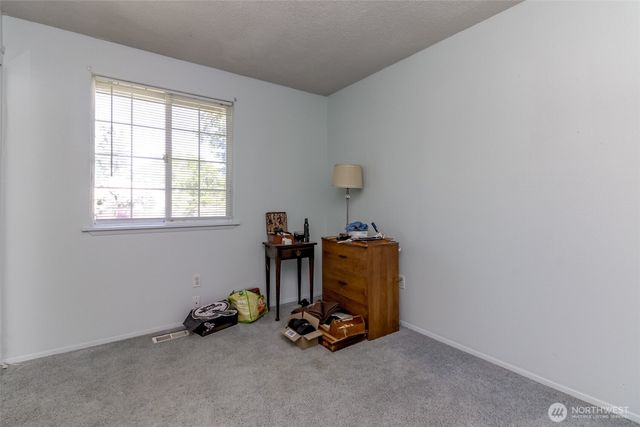 15213 12th Avenue E, Tacoma, WA 98445