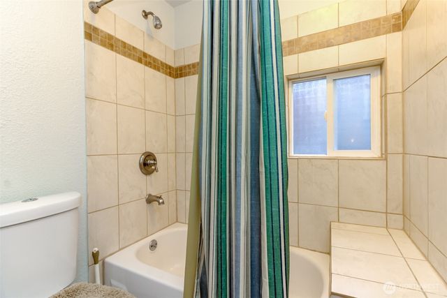 15213 12th Avenue E, Tacoma, WA 98445