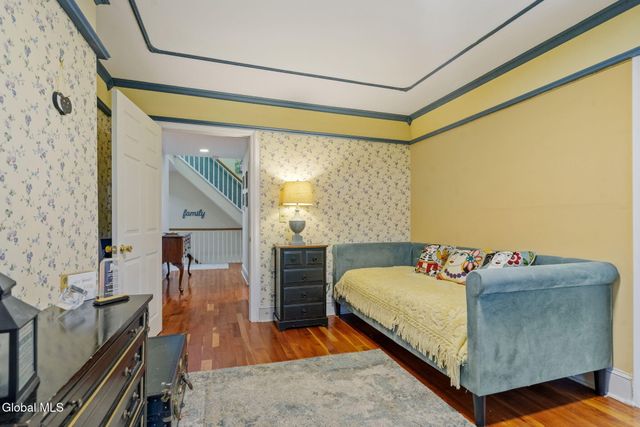 13 Tracey Court, Troy, NY 12180