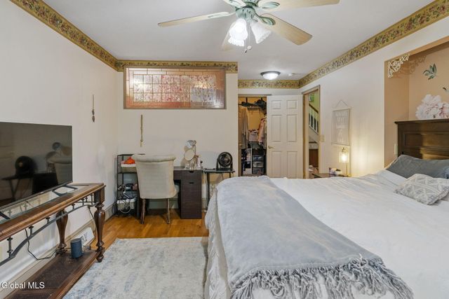 13 Tracey Court, Troy, NY 12180