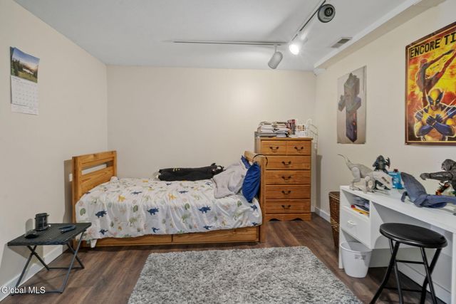 13 Tracey Court, Troy, NY 12180