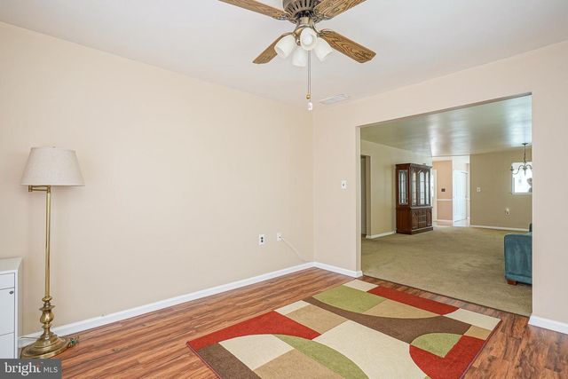 49 LAKEBRIDGE, Deptford, NJ 08096
