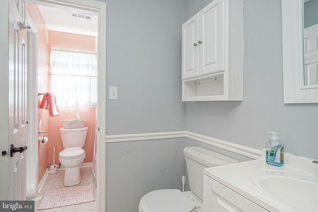 49 LAKEBRIDGE, Deptford, NJ 08096