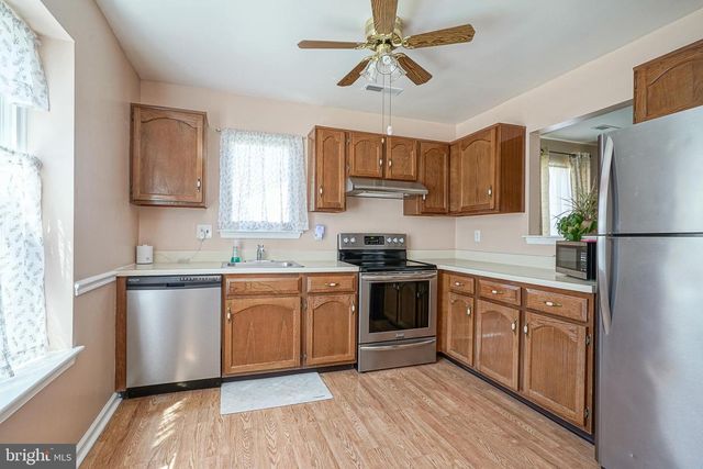 49 LAKEBRIDGE, Deptford, NJ 08096