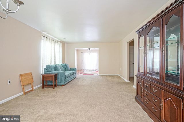 49 LAKEBRIDGE, Deptford, NJ 08096