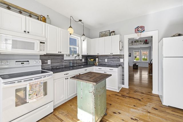 417 Elm St, Kerrville, TX 78028