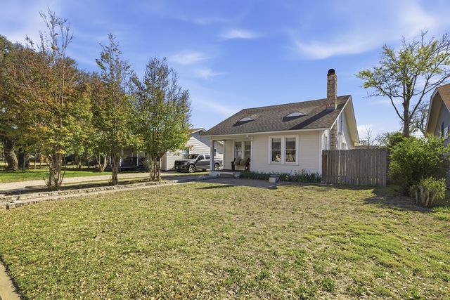 417 Elm St, Kerrville, TX 78028