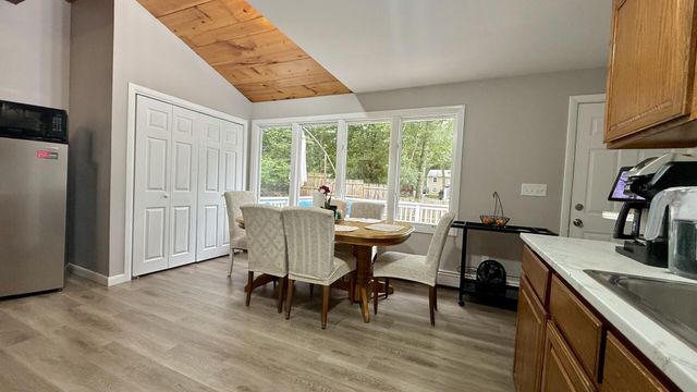 37 Huckleberry Lane, Marstons Mills, MA 02648