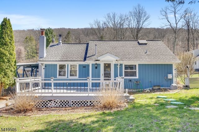 28 Oriole Rd, Jefferson Twp., NJ 07438