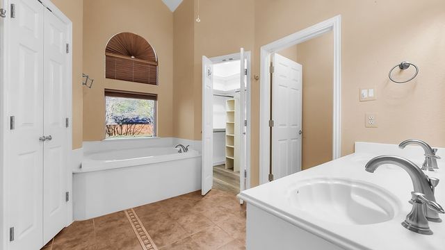 128 Ginger Drive, Pottsboro, TX 75076