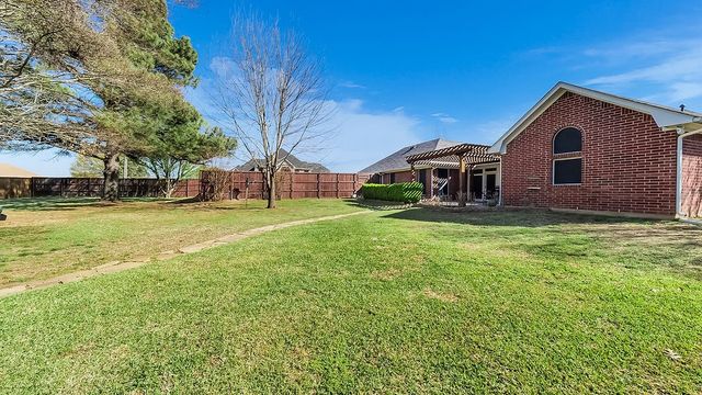 128 Ginger Drive, Pottsboro, TX 75076