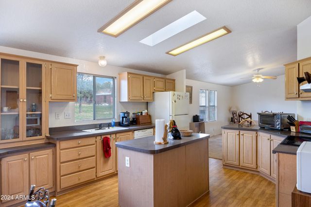 2068 RENDEZVOUS PINE Drive, Overgaard, AZ 85933