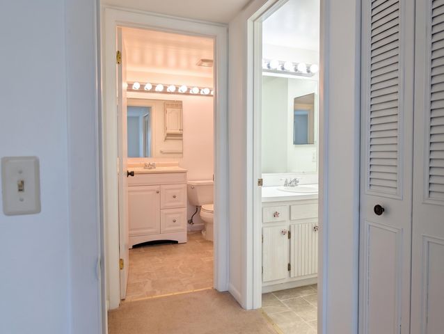 327 Pine Ridge Circle B-2, Greenacres, FL 33463
