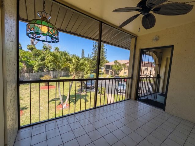 327 Pine Ridge Circle B-2, Greenacres, FL 33463