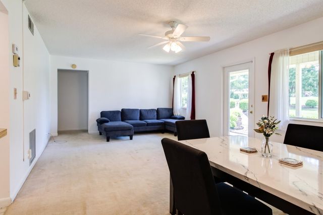 327 Pine Ridge Circle B-2, Greenacres, FL 33463