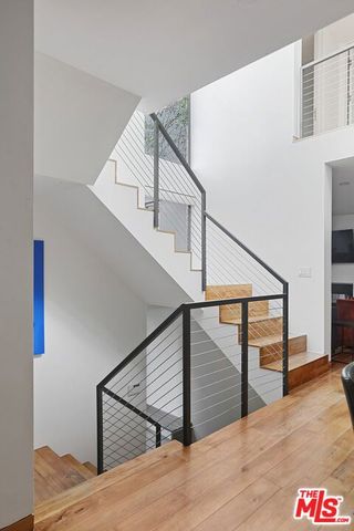 7 Vicente Terrace, Santa Monica, CA 90401