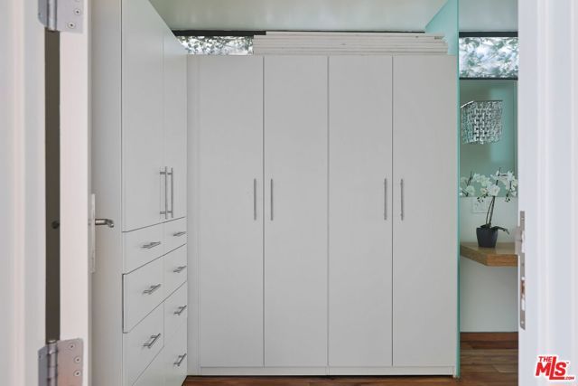 7 Vicente Terrace, Santa Monica, CA 90401