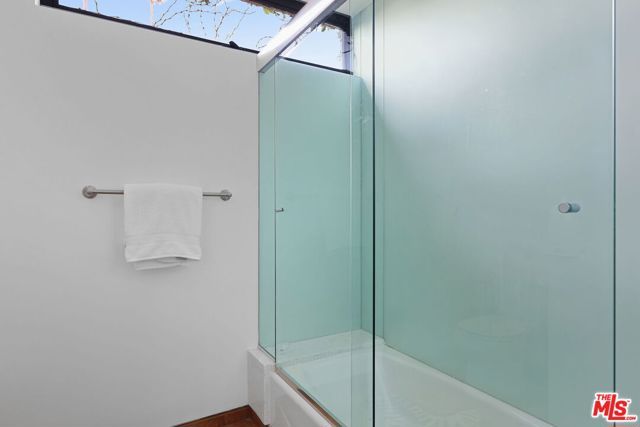 7 Vicente Terrace, Santa Monica, CA 90401