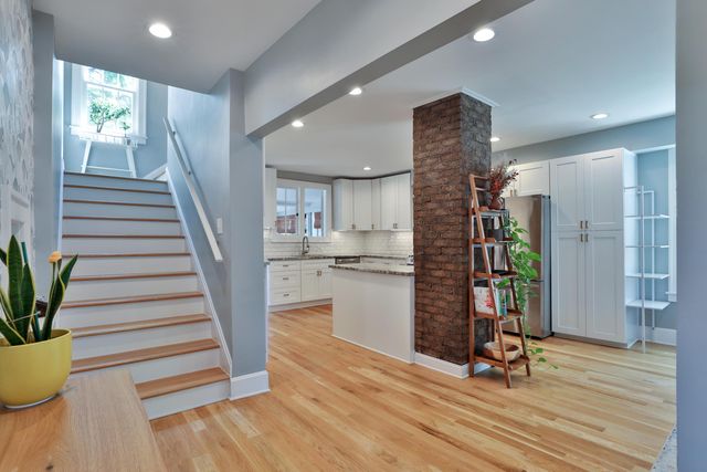 1885 Bryden Road, Columbus, OH 43205