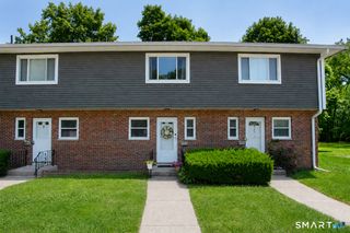 3 Camelot Drive 5, Bloomfield, CT 06002