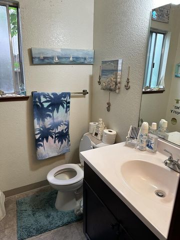 8280 Florintown Way, Sacramento, CA 95828