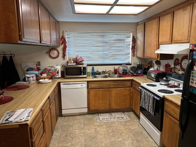 8280 Florintown Way, Sacramento, CA 95828