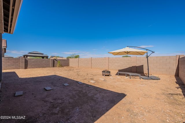 21372 E Charmaine Road, Red Rock, AZ 85145