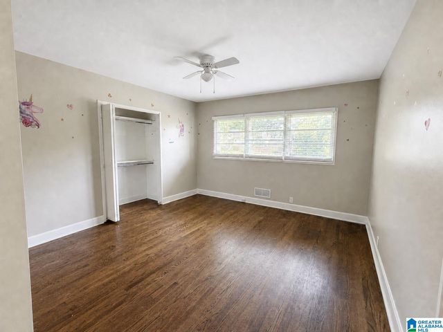 1744 MOUNTAIN DRIVE, Tarrant, AL 35217
