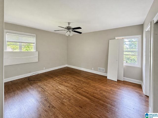 1744 MOUNTAIN DRIVE, Tarrant, AL 35217