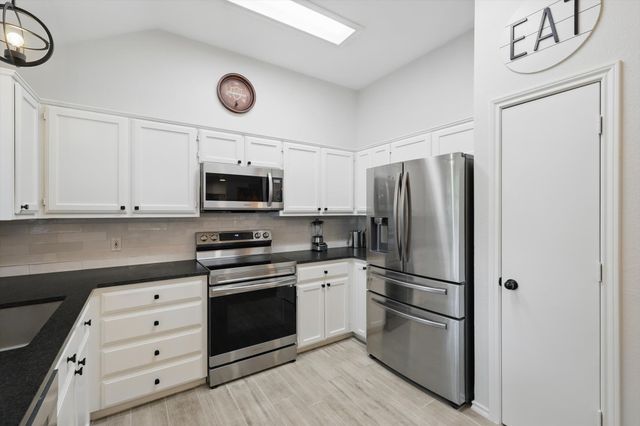 1200 Oak Valley, Denton, TX 76209