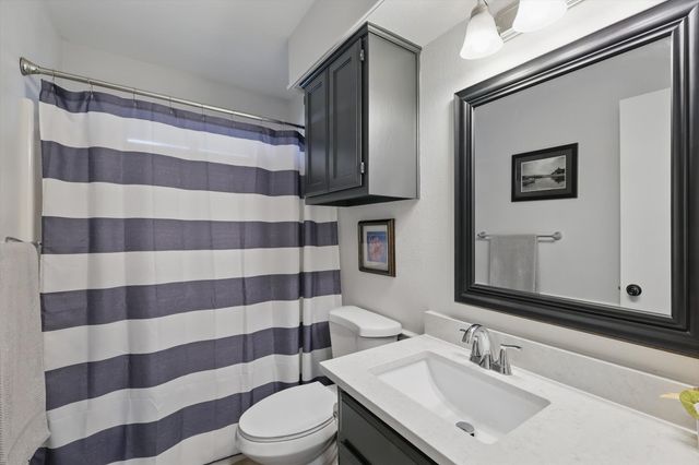 1200 Oak Valley, Denton, TX 76209