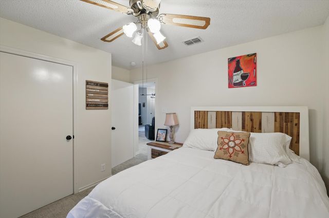 1200 Oak Valley, Denton, TX 76209