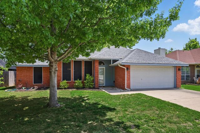 1200 Oak Valley, Denton, TX 76209